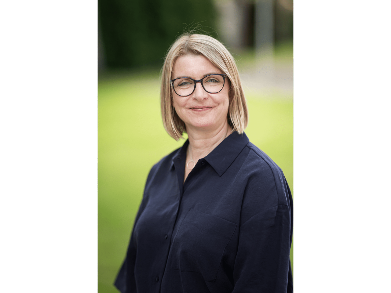 Claire bown lnm jono sliupo muziejuje